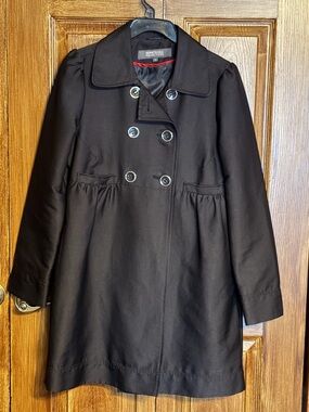 Kenneth Cole Reaction Black Double-Breasted Trench Coat with Red Lining Detail